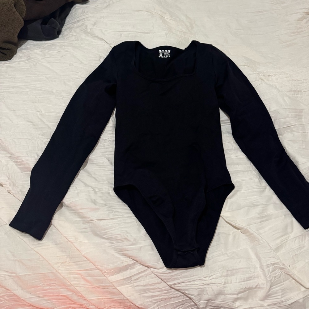 Uniqlo Black Bodysuit with Crew Neck and Long Sleeves